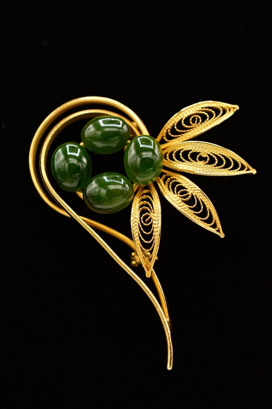 Vintage Green Cabochon Pin Brooch Brushed Gold Filigree Faux Jade Flower BinAH
